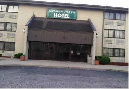 Dunbar Plaza Hotel Exterior photo